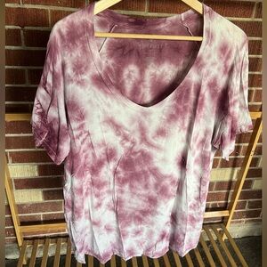 AE tie-dye tee